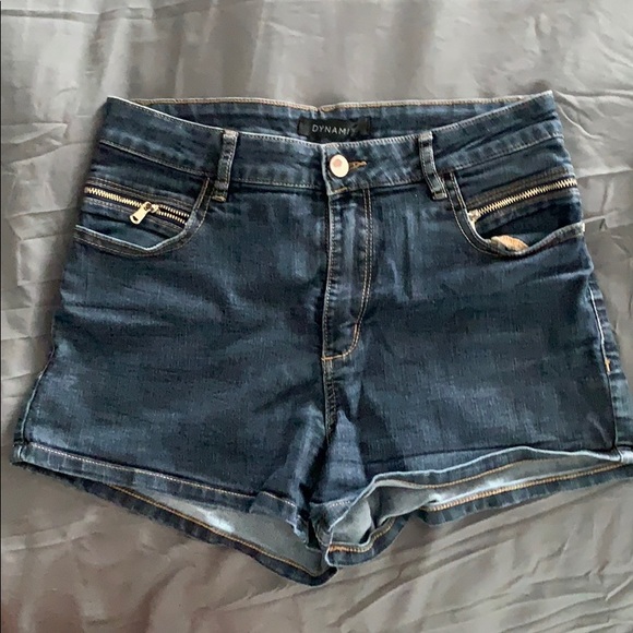 Shorts - Picture 1 of 2